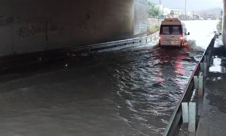 Stuhi dhe reshje shiu në vend, probleme në autostradën Milot-Qafë Kashar; bllokohet nënkalimi në Fushë Mamurras