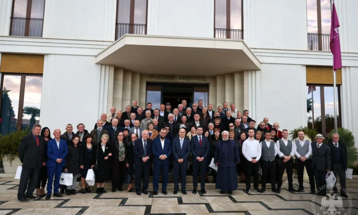 Bajram Begaj takohet të moshuarit e qytetit të Kavajës: Vlerësim dhe mirënjohje për të gjithë kontributin tuaj ndër vite