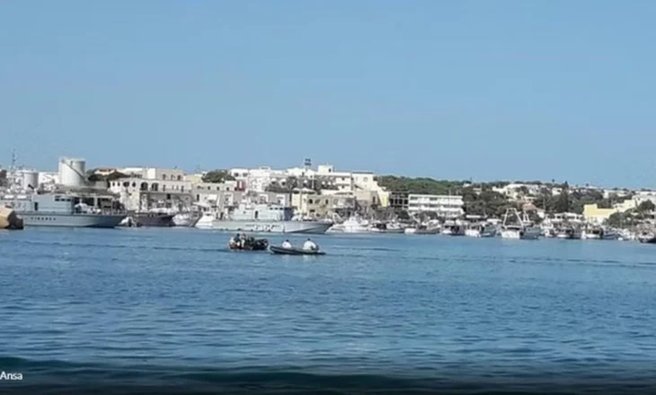 I mbijetoi mbytjes së anijes, 11 vjeçarja gjendet e vetme në një varkë pranë Lampedusa