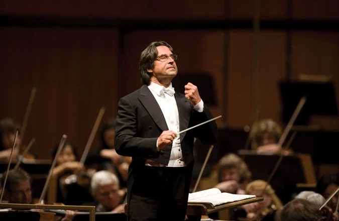 Riccardo Muti, dirigjenti 83-vjeçar, do të drejtojë për herë të shtatë dhe të fundit koncertin e Vjenës