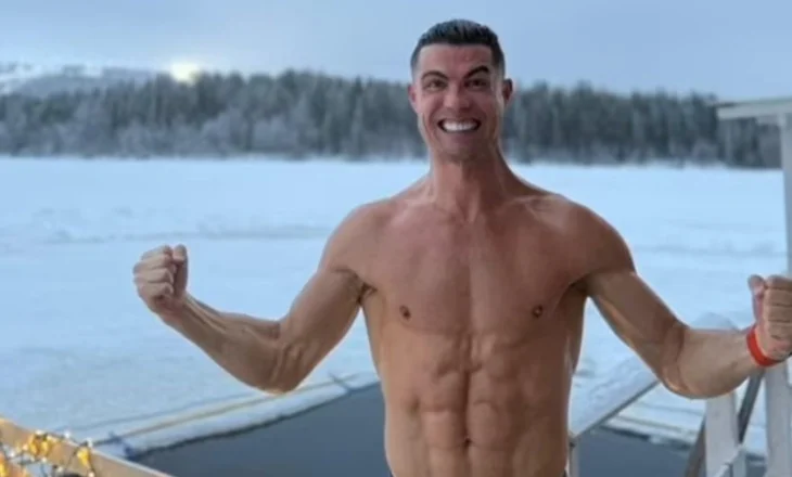 Ronaldo nuk i trembet të ftohtit, noton në temperatura -20 gradë celsius (Video)