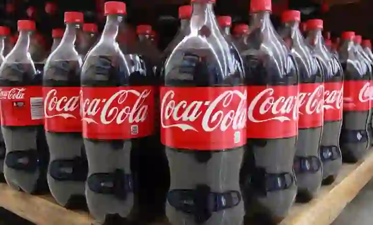 SKANDAL/ Coca-Cola “zhduk” 1.8 milion litra pije të skaduara. A u futën përsëri në tregun shqiptar?