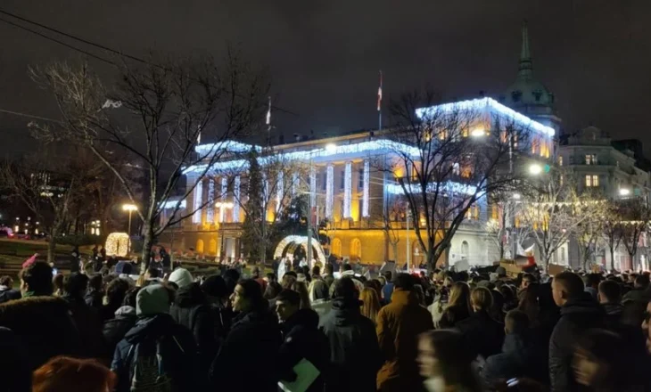 Vuçiç do të publikojë dokumentet e rindërtimit të stacionit në Novi Sad