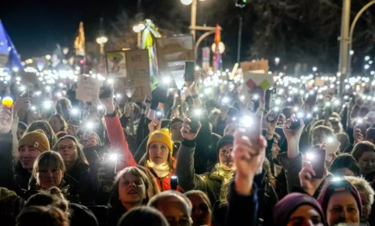 Dhjetëra mijëra protestues kundër rritjes së ekstremit të djathtë në Gjermani