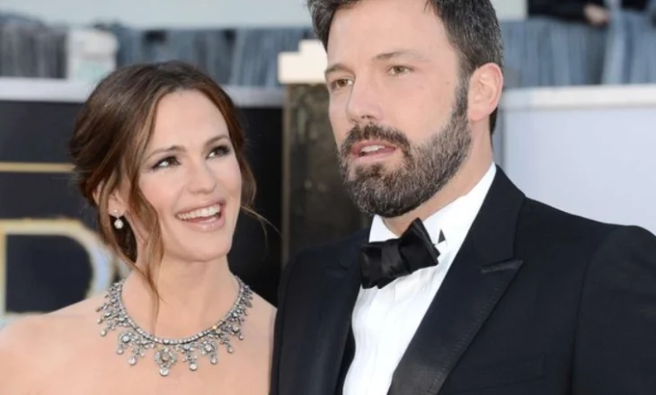 Vila 20 milionë dollarëshe rrezikohet nga zjarri, Ben Affleck strehohet te Jennifer Garner