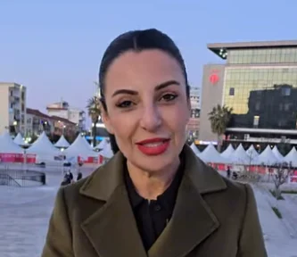 Belinda Balluku: “Nesër në qendër të Fierit, Panairi i Punës. Ora: 10:00 – 17:00”