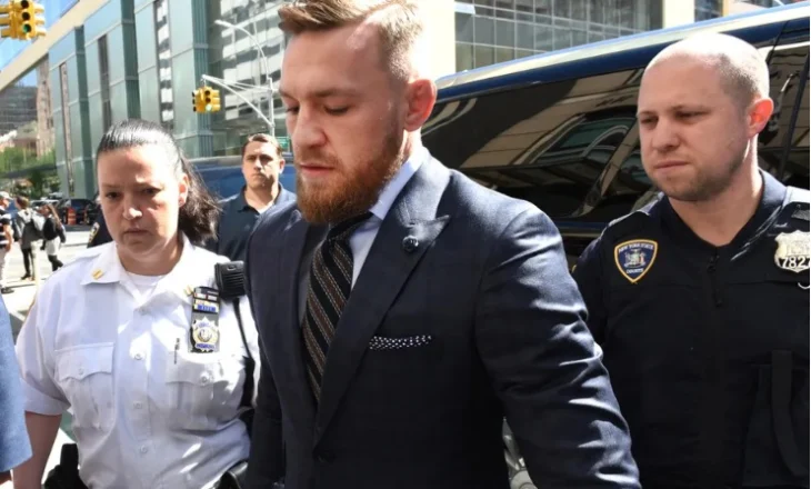 Conor McGregor në gjyq më 5 nëntor, shtyhet sërish rikthimi i tij në kafaz apo në ring