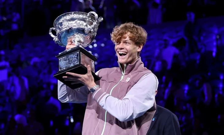 Jannik Sinner triumfon në Australian Open, mbron titullin dhe konfirmohet numri 1 në botë