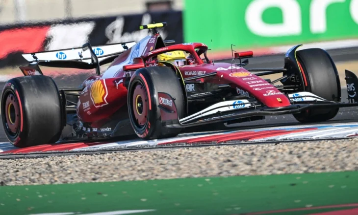 Lewis Hamilton korr suksesin e parë me Ferrari, triumfon në garën sprint në Kinë