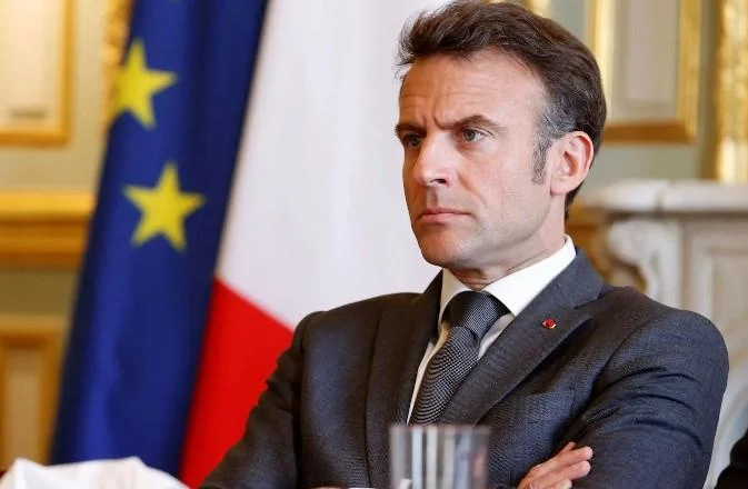 Macron mesazh Rusisë: Duhet të pranojë propozimin për armëpushim 30-ditor për një zgjidhje paqësore