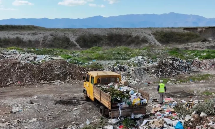 Mbetjet spitalore hidhen në anë të rrugës Shkodër-Hani i Hotit, krijohet një landfill ilegal për mbetjet