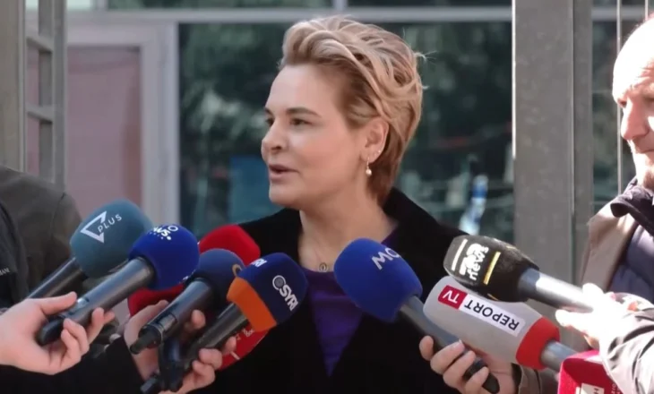 “Me ty Ilir Meta në çdo hap”, Monika Kryemadhi shpërndan mesazhin e ish-deputetes së LSI-së