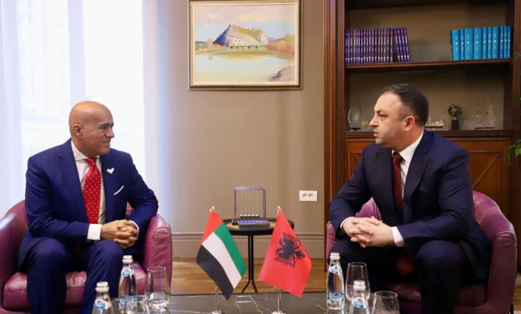 Ministri Hoxha me ambasadorin e Emirateve të Bashkuara Arabe: Mora mbështetje në trajnimin dhe arsimimin e forcave tona