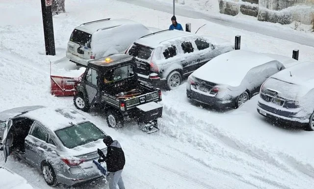 Moti i keq godet SHBA-në/ Stuhitë e fuqishme të dëborës shkaktojnë viktima