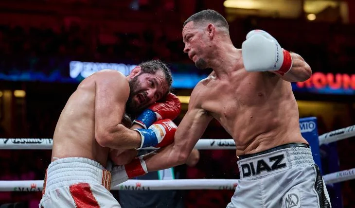 Nate Diaz hakmerret për humbjen në kafaz, mposht rivalin e tij në një duel boksi