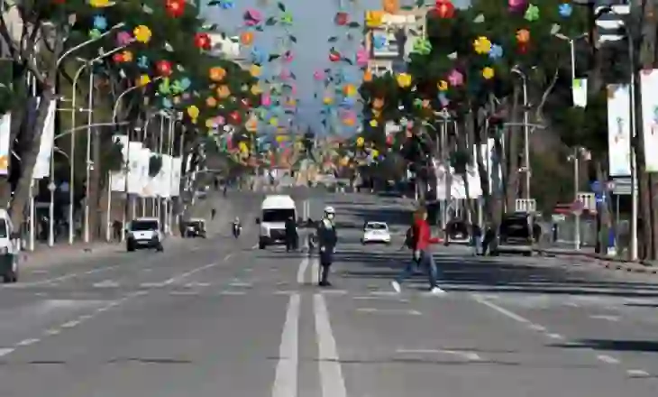 Nesër Dita e Verës, ja rrugët që do të bllokohen në Tiranë dhe Elbasan