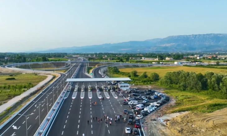 Platforma për rrugët me pagesë, hapet tenderi nga ARRSH: Do mblidhen të dhënat për tarifat, shpejtësinë dhe trafikun