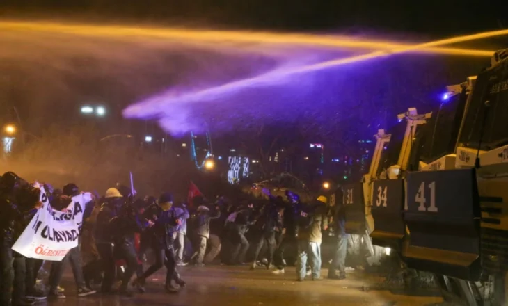 Protestat për Ekrem Imamoglu, arrestohen 300 persona në Turqi