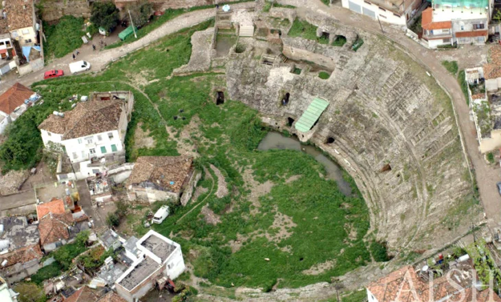 Qyteti më i lashtë në Shqipëri, pse Durrësi u quajt ‘Kostandinopoja e dytë’! U themelua nga dy mbretër me origjinë ilire dhe u pushtua nga turqit në 1501-shin