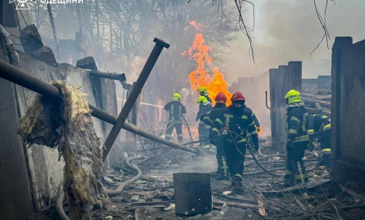 Rusia kryen sulme të ashpra në Ukrainë, 14 të vrarë dhe dhjetëra të plagosur