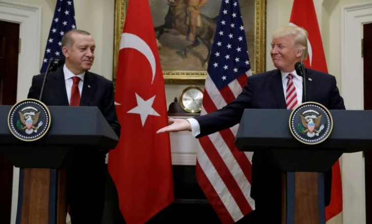 Telefonata Erdogan-Trump, presidenti turk kërkon heqjen e sanksioneve ndaj Turqisë dhe forcimin e bashkëpunimit mes dy shteteve