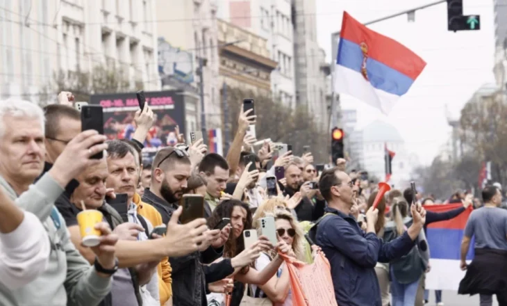 Trazirat në Beograd/ Policia arreston një person, kërcënoi se do të hidhte në erë godinën e presidencës