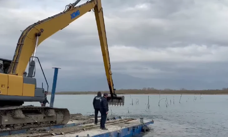 VIDEO/ Aksioni për lirimin e hapësirave në liqenin e Shkodrës