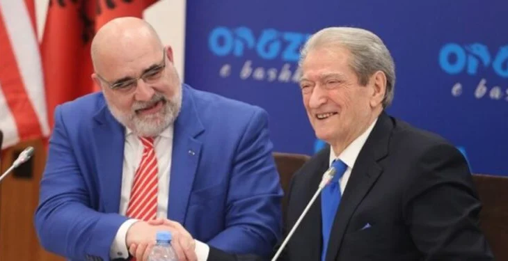 6 milionët e Berishës për heqjen e non grata-s, Lapardhaja tregon tre problemet e kësaj kontrate: Harxhojmë sot, për..