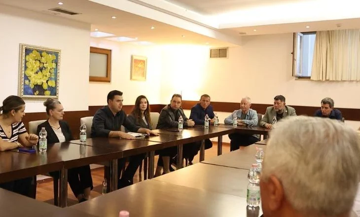 Basha prezanton programin për biznesin e vogël: Taksa lokale jo më shumë se 1% e xhiros, 0 tatim-fitimi