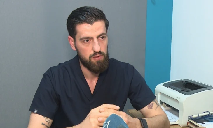 Fëmijët neglizhojnë aktivitetin fizik, adoleshentët vuajnë nga dhimbjet e shpinës nga qëndrimi i gjatë në telefon