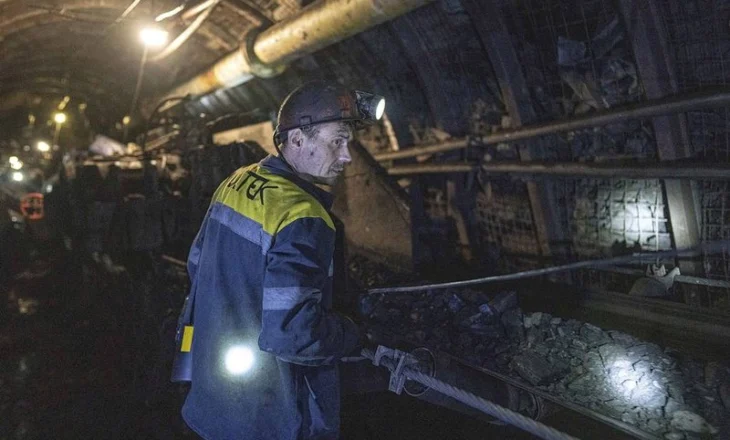 Gati firmosja e marrëveshjes për mineralet e rralla mes SHBA dhe Ukrainës! Ç’ndohdh me ndihmën ushtarake?