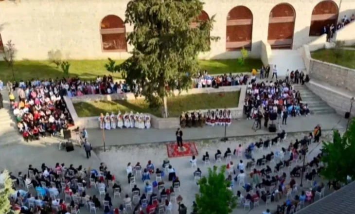 “Imagjinoni Shqipëria të çojë bufin për negociata me BE?” Rama për Berishën: I fiket llamba tre herë në ditë!