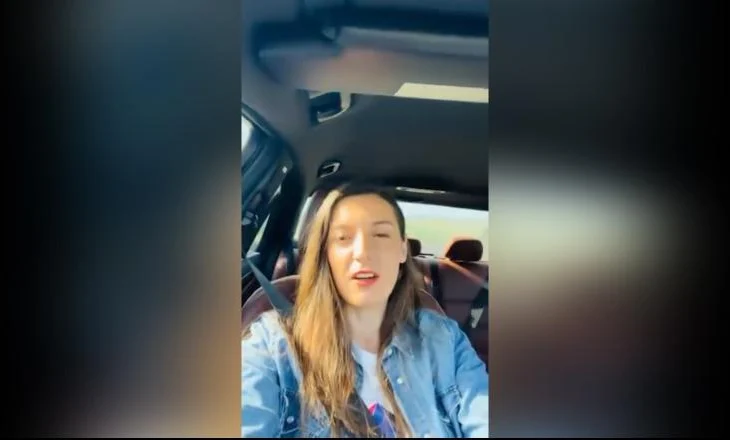 ‘O Gazo, o balerin’, kandidatja e PS në Fier nuk i ndahet Bardhit: Na vjen Rama sot, ti punë dhe takime hiç! Edhe bababufi s’ta fal kurrë që…