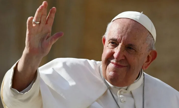 Papa Françeskut do t’i jepet lamtumira e fundit, sot ditë zie kombëtare në Shqipëri