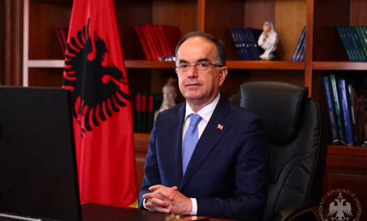 Presidenti Begaj uron besimtarët për Pashkë: Drita dhe mirësia triumfojnë mbi errësirën