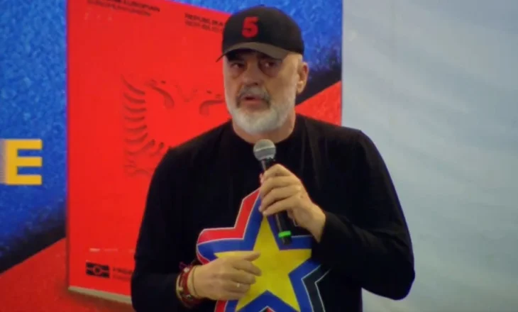 “S’e dua mandatin e katërt për të zgjeruar shtëpinë”, Rama në Skrapar: Dera e BE-së nuk hapet kollaj!