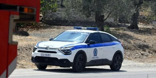 Tentoi të rrëmbejë tre fëmijë gjatë Pashkëve, bie në prangat e policisë shqiptari në Greqi