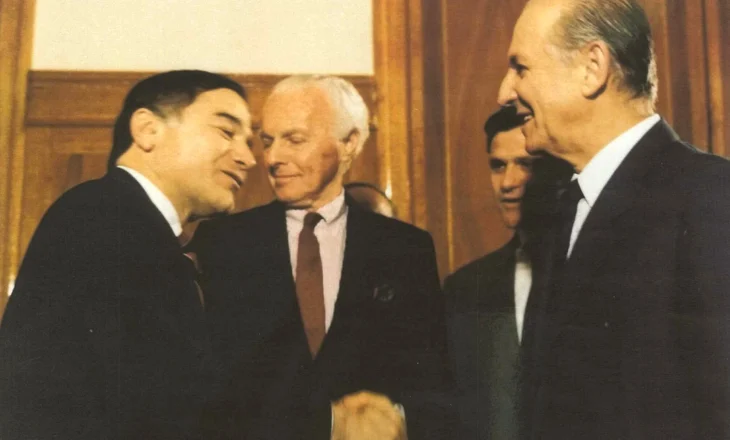 30 Maji i 35 viteve më parë, kur kongresmenët amerikanë Tom Lantos dhe Joe DioGuardi u pritën nga Ramiz Alia