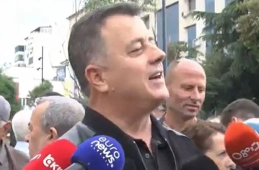 A do japë Berisha dorëheqjen pas humbjes së zgjedhjeve? Noka përplaset me gazetarët