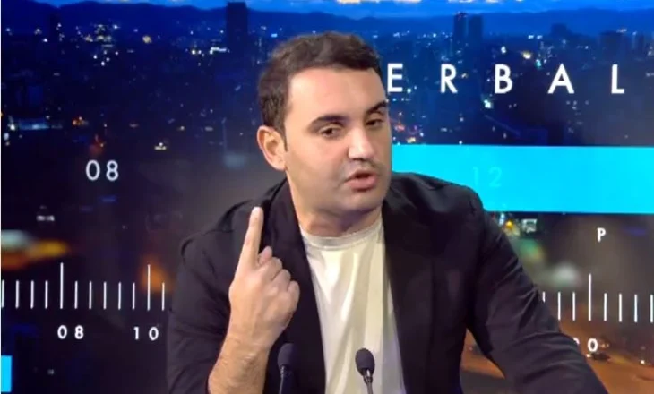 A duhet të dorëhiqet Berisha? Belind Këlliçi i shmanget pyetjes