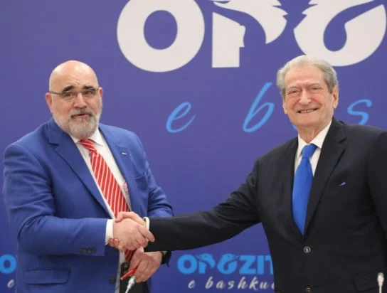 A keni folur me Chris LaCivita këto 72 orë, këshilltarin amerikan që Rama e quan Latif?