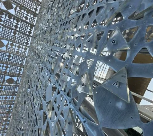 Aeroporti i Rinasit do vishet në mënyrë spektakolare, më tërheqësi në Europë