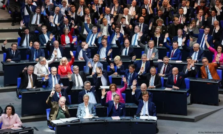 AfD u klasifikua si parti e ekstremit të djathtë, çfarë pasojash ka ky klasifikim?