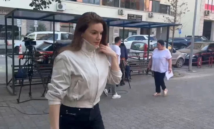 Ajola Xoxa thirret në SPAK, do të merret në pyetje nga Prokurorët e Posaçëm, ja kur pritet të mbërrijë në godinë