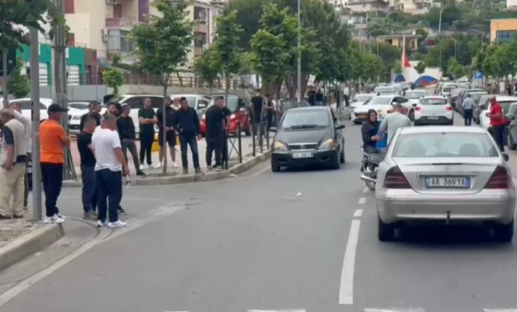 Aksident i rëndë në Lezhë! Këmbësorja përplaset në vijat e bardha, në gjendje kritike për jetën