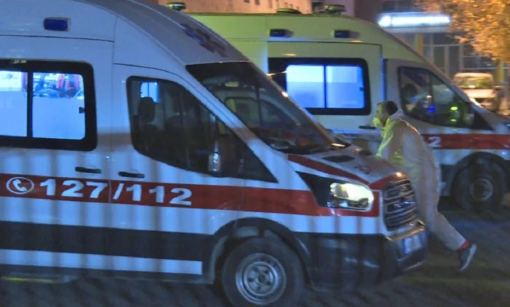 Aksident në Shkodër/ Makina përplaset me motomjetin, lëndohen dy të mitur, një prej tyre i mitur
