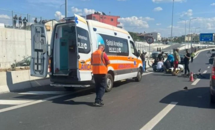Aksident në Tiranë/ I moshuari përplaset nga makina, po ecte me biçikletë te Unaza e Madhe