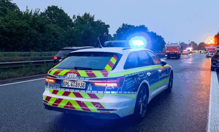 Aksident tragjik në Gjermani, humbin jetën 3 shqiptarë, 4 të tjerë të plagosur