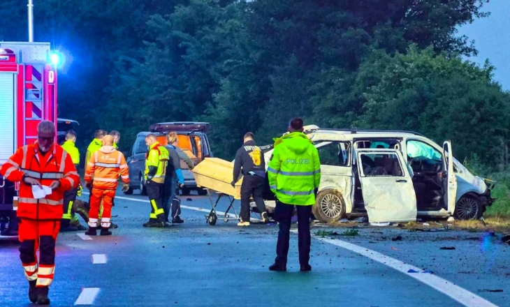 Aksident tragjik në Gjermani: Tre viktimat shtetas shqiptar, nga përmbysja e një minibusi në rrugën për Trier