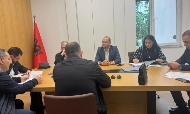 Akuza se i janë vjedhur votat brenda PD-së, KAS i jep kandidatit Aulon Kalaja videot e numërimit në qarkun e Durrësit